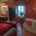 Comme Chez Vous 