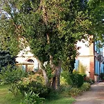 Comme Chez Vous 