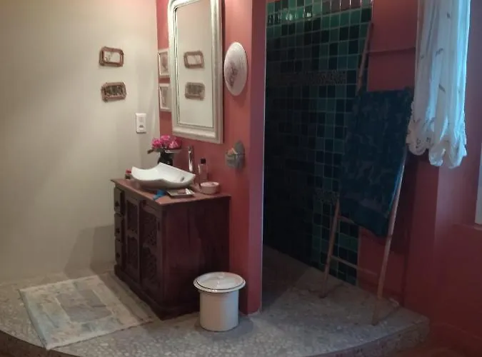 ベッド・アンド・ブレックファスト Comme Chez Vous 